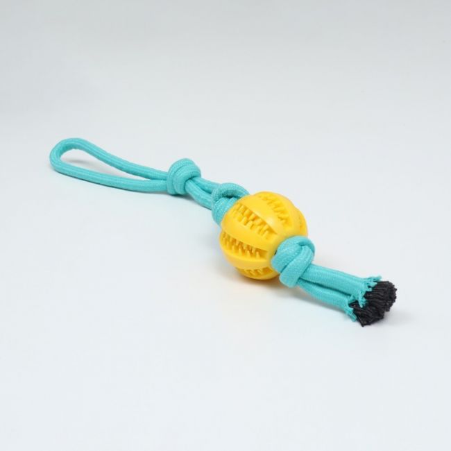 Игрушка канатная плетёная с мячом, до 45 см, до 115 г, голубая/желтая Игрушка канатная плетёная с мячом, до 45 см, до 115 г, голубая/желтая